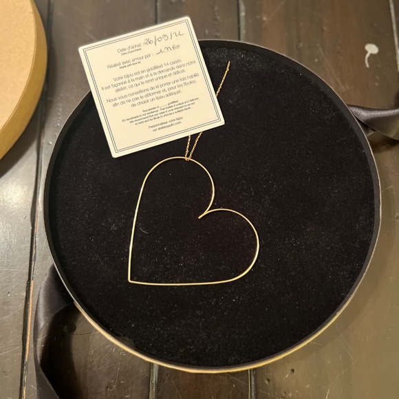 Atelier Paulin - 14k Yellow Gold Filled - Big Heart Necklace - Picture 5 of 7